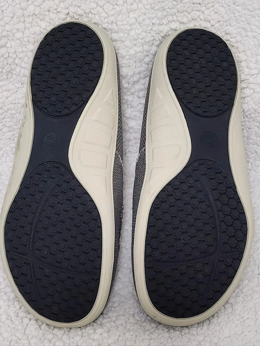 *NEW* AOV Men's Slip On Canvas Shoes w Arch Support Size 11.5